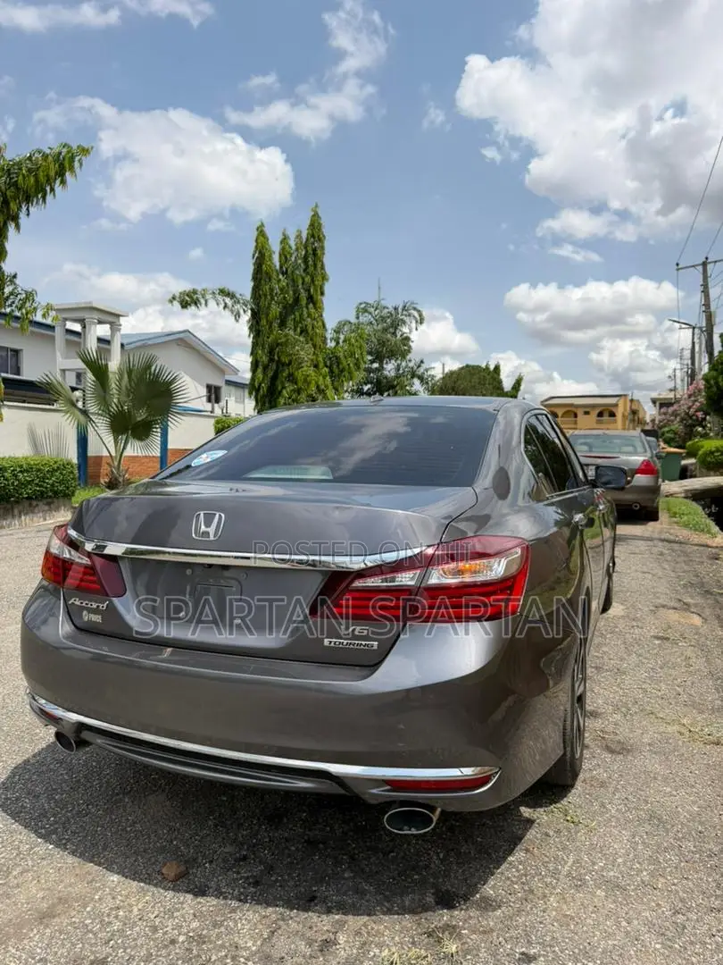 Honda Accord 2017 Gray