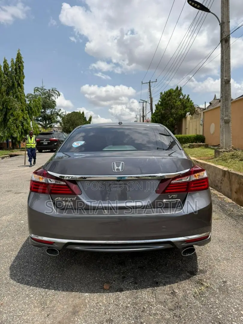 Honda Accord 2017 Gray