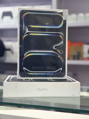 New Apple iPad Pro 13 (2025) 256 GB