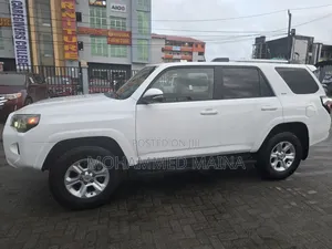 Toyota 4-Runner 2023 White