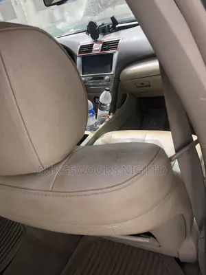Toyota Camry XLE 4dr Sedan (2.4L 4cyl 5A) 2009 Silver
