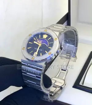 Quality Luxury Versace Female Chain Watch