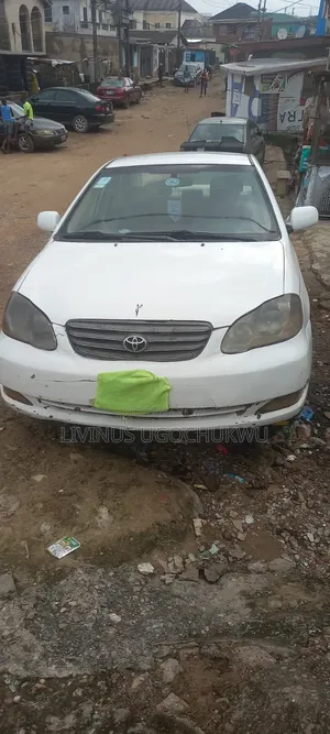 Toyota Corolla 2007 White