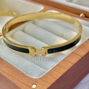 We Sell Different Type of Jewelry at Affordable Price.