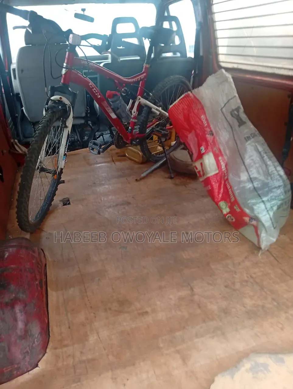 Ford Transit 1999 Red