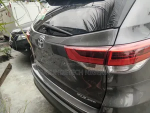 Toyota Highlander 2014 Brown