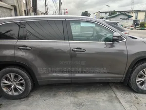 Toyota Highlander 2014 Brown