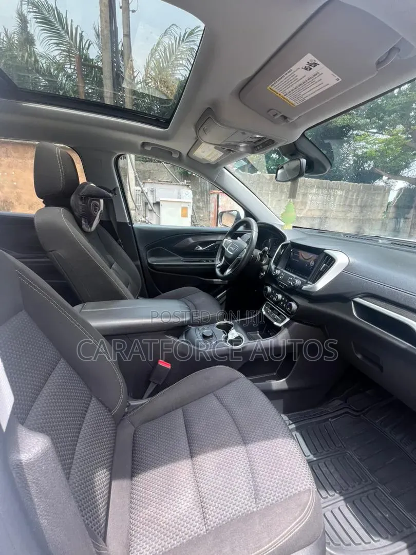 GMC Terrain 2022 White