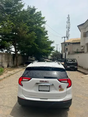 GMC Terrain 2022 White