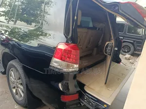 Lexus LX 570 2011 Black