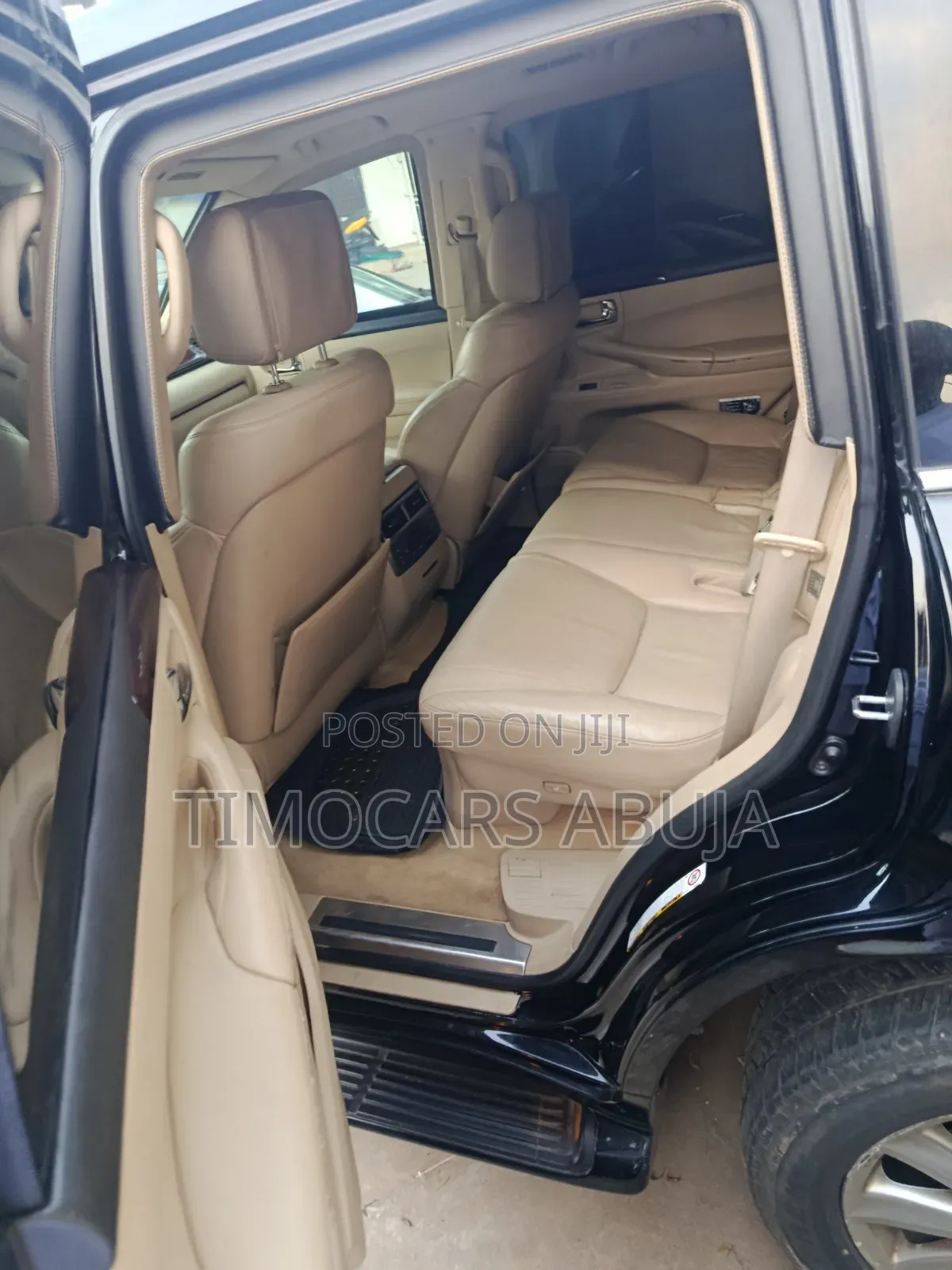 Lexus LX 570 2011 Black