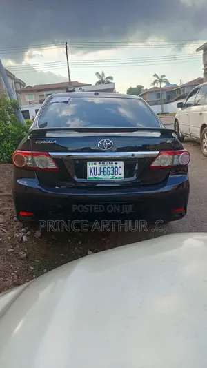 Toyota Corolla 2013 Black