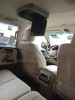 Lexus GX 2012 Gold