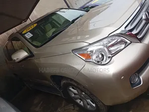 Lexus GX 2012 Gold
