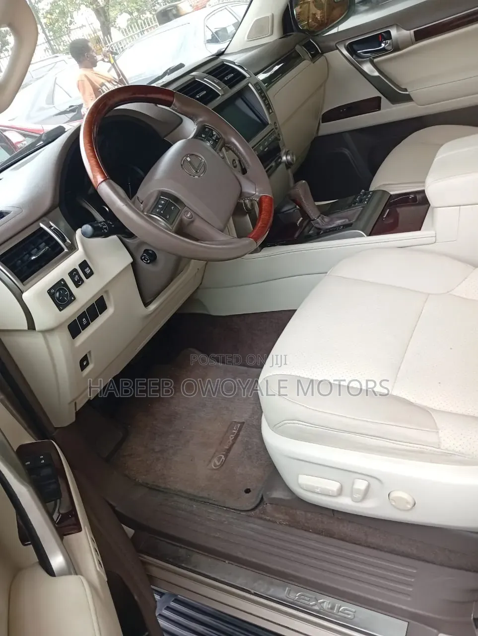 Lexus GX 2012 Gold