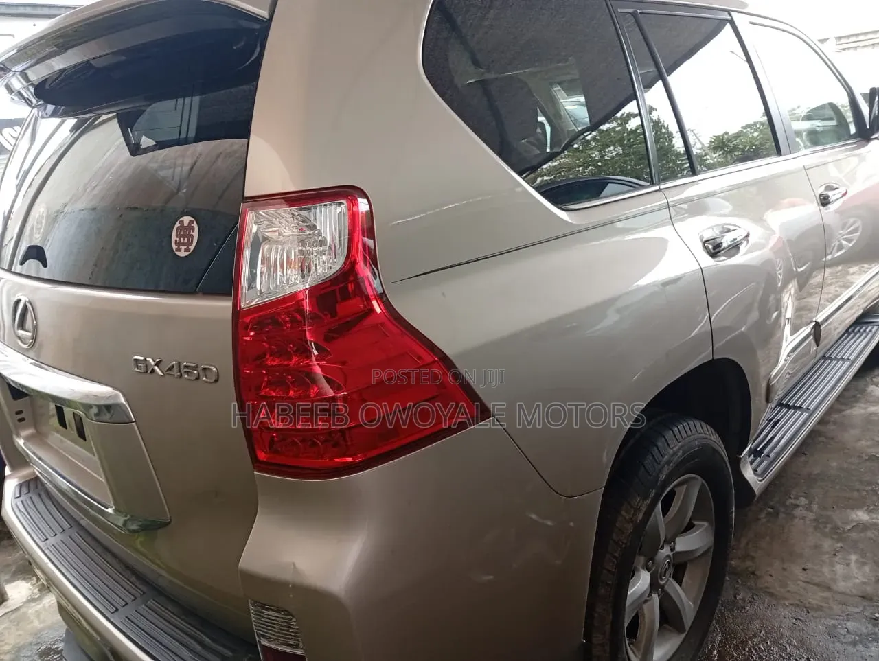 Lexus GX 2012 Gold