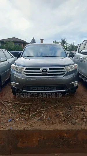 Toyota Highlander 2012 Gray