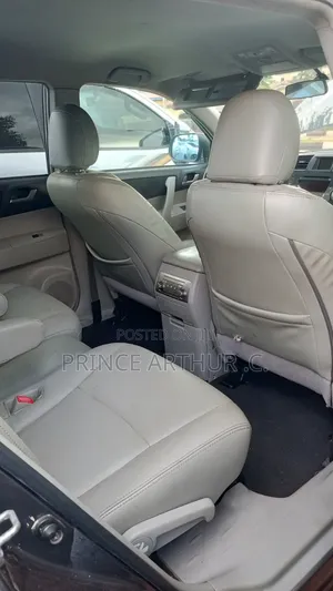 Toyota Highlander 2012 Gray