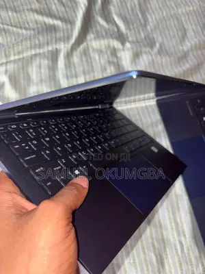 Laptop HP Elite Dragonfly x360 8th Gen 16GB Intel Core i7 SSD 512GB