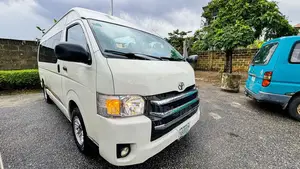 Toyota HiAce 2010 White