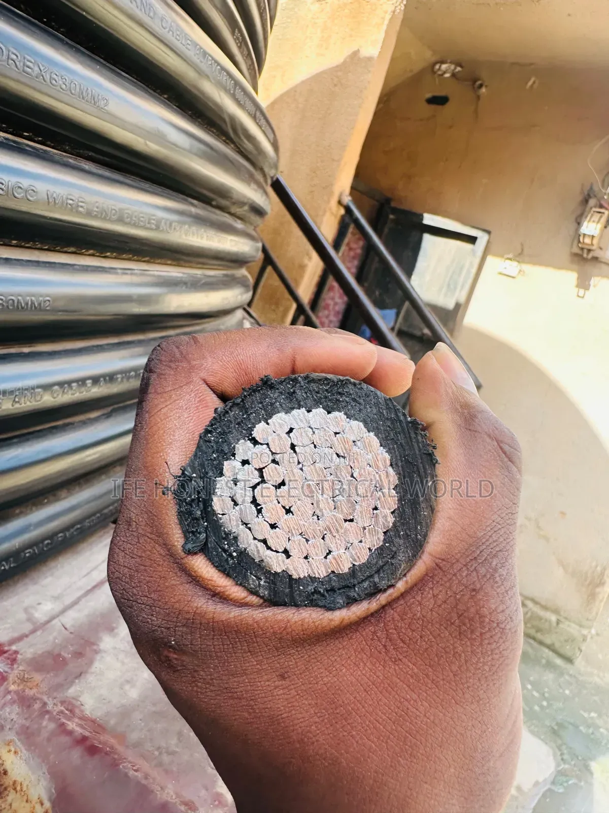 This Is Aluminum PVC PVC Cable 300