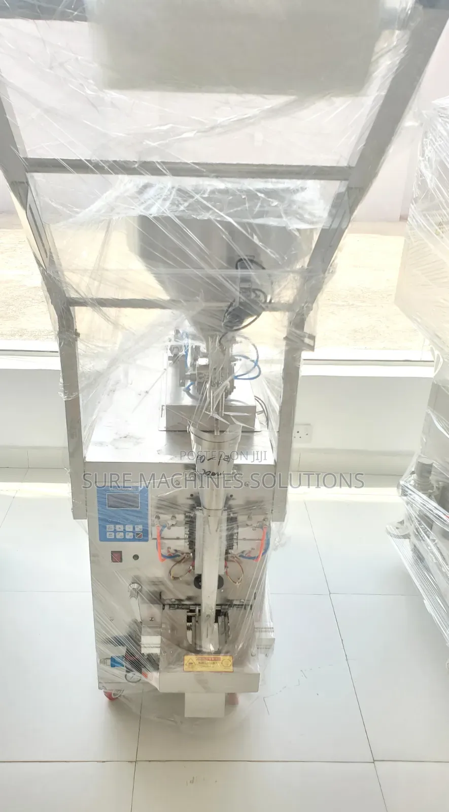 G200 Liquid Paste Packaging Machine With Air
Compressor and Coding