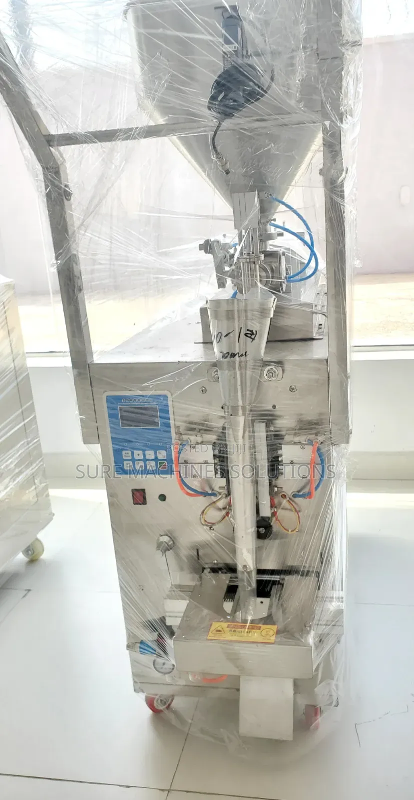 G200 Liquid Paste Packaging Machine With Air
Compressor and Coding
