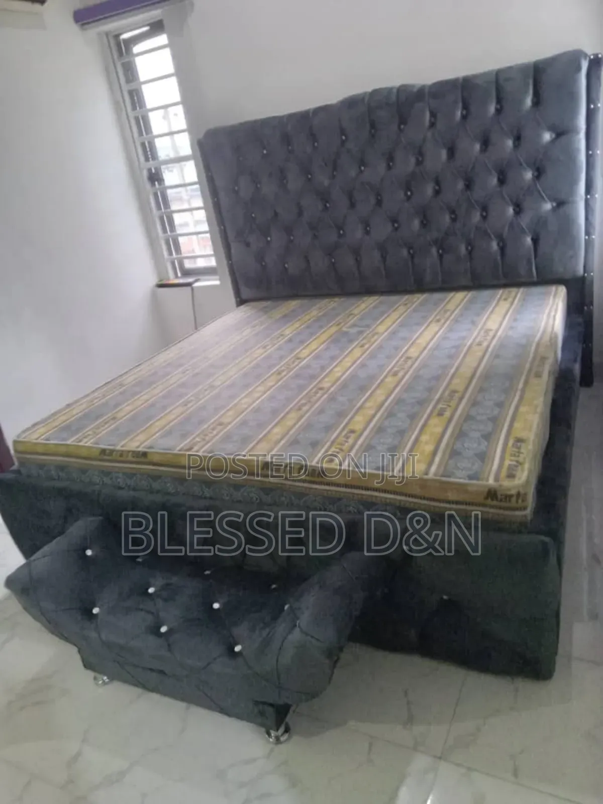 6/6 Upholstery Padded Bed Frame