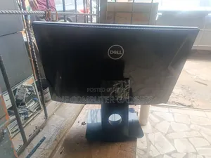 Desktop Computer Dell Inspiron 24 5000 8GB Intel Core i5 SSD 256GB