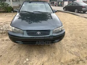 Toyota Camry Automatic 1999 Green