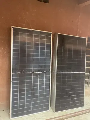 700w Jinko Panel