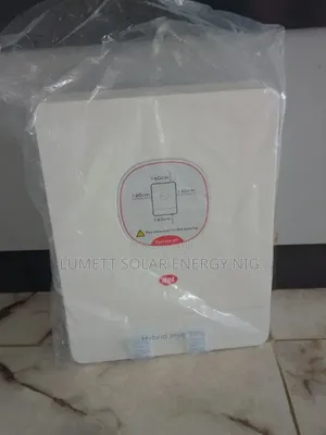Smart Solar Living – Itel 4kw Hybrid Inverter With Wifi