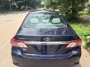 Toyota Corolla 2011 Blue