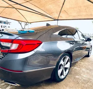 Honda Accord Touring 2.0T 2018 Gray