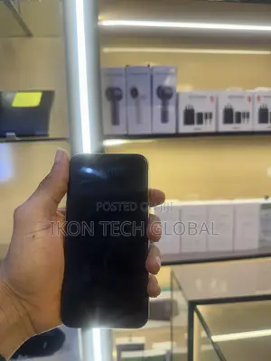 Apple iPhone XS 64 GB White