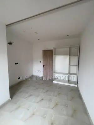 2bdrm Apartment in Lekki Ikate for rent