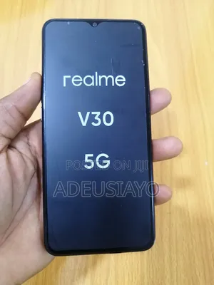 Realme V30 128 GB Black