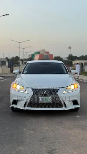 Lexus IS 2016 White