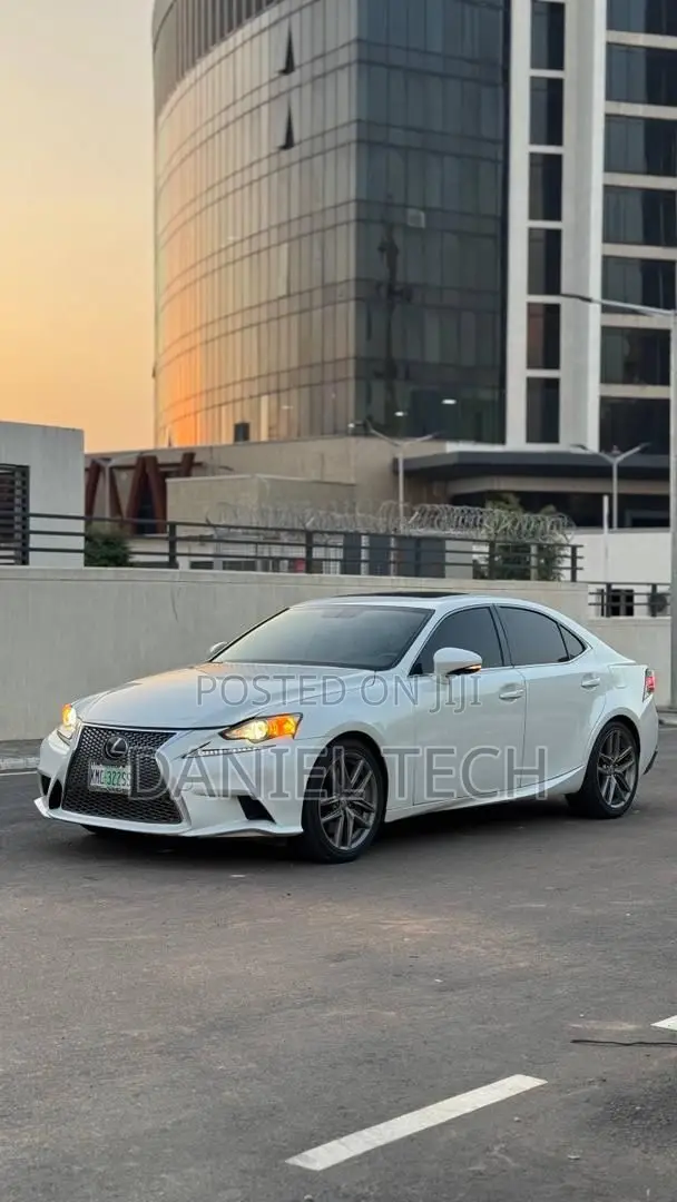 Lexus IS 2016 White