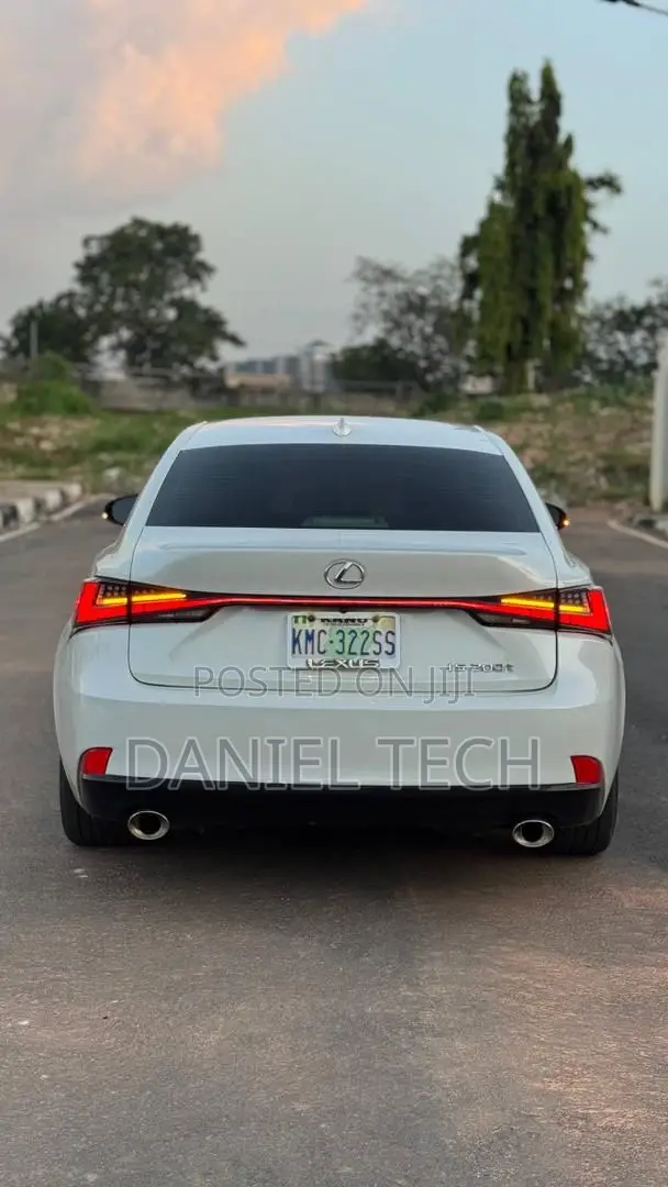 Lexus IS 2016 White