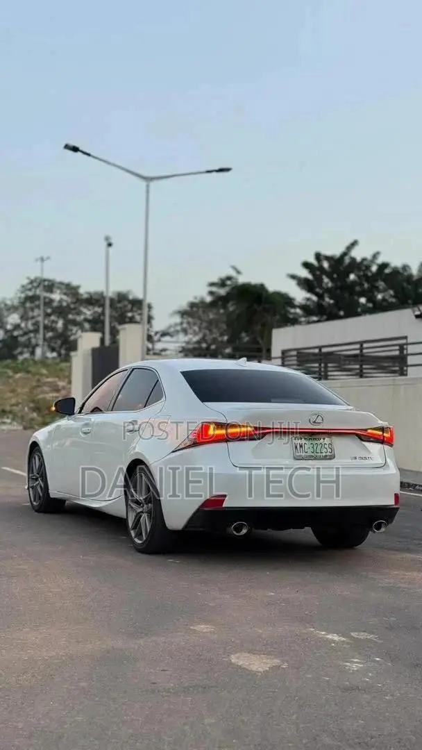 Lexus IS 2016 White