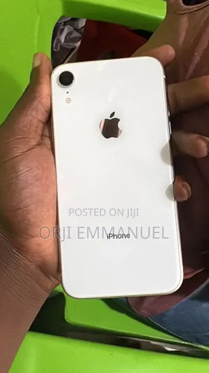 Apple iPhone XR 64 GB Gray