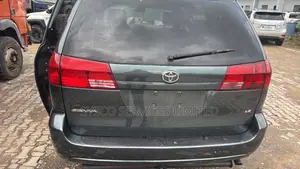 Toyota Sienna 2006 Green