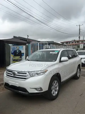 Toyota Highlander SE 3.5L 4WD 2013 White