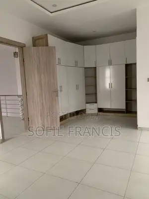 4bdrm Duplex in Harris Drive, VGC / Ajah for rent