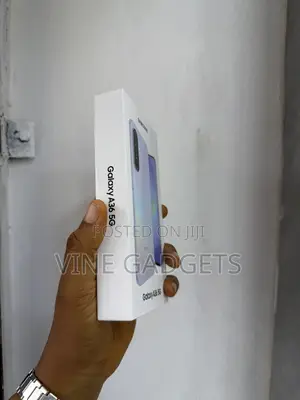 New Samsung Galaxy A36 128 GB Purple