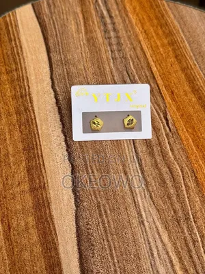 We Sell Earrings