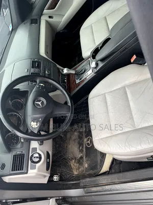Mercedes-Benz C300 Luxury 4Matic Sedan AWD (3.0L 6cyl 7A) 2010 Silver