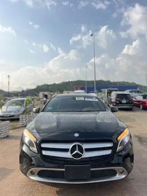 Mercedes-Benz GLA 250 2015 Black