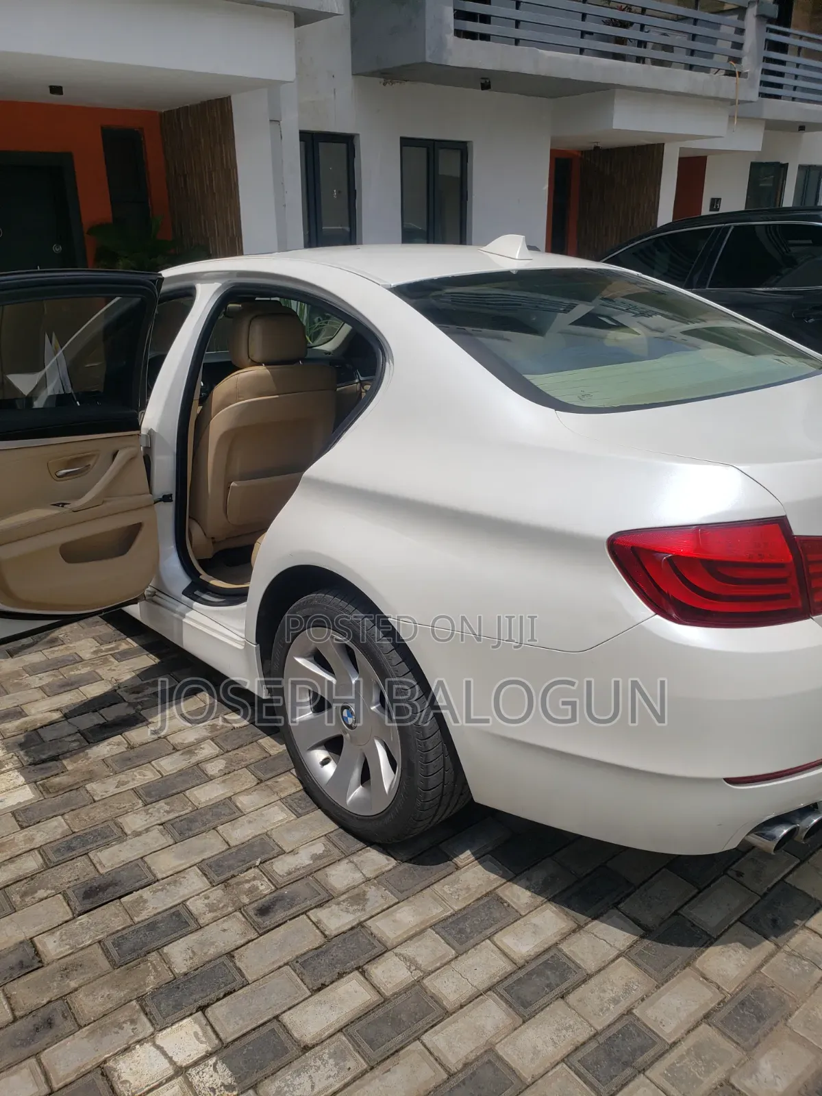 BMW 528i 2011 White